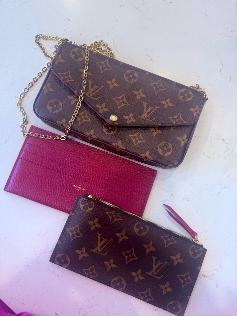 Louis Vuitton Monogram Pochette Felicie! Perfect condition and barely used! - Picture 6 of 6
